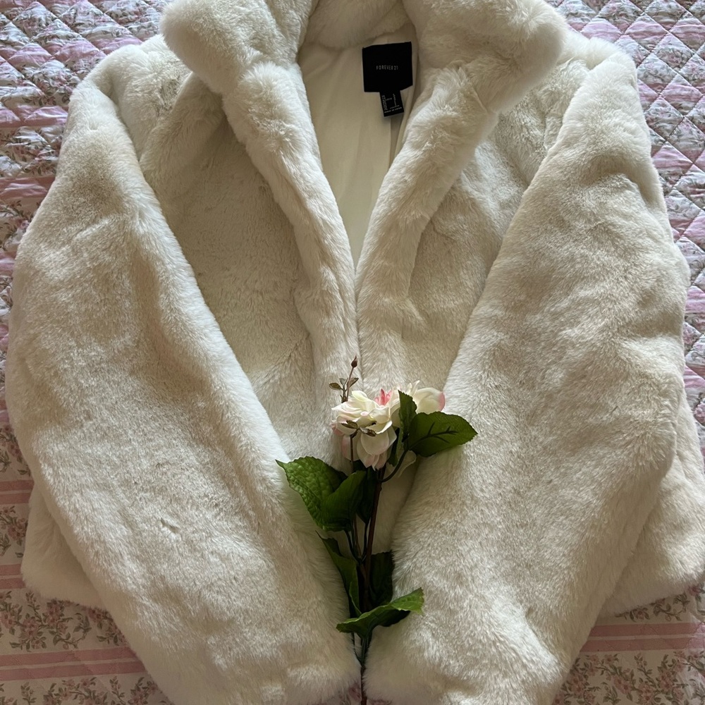forever 21 faux fur coat nwot